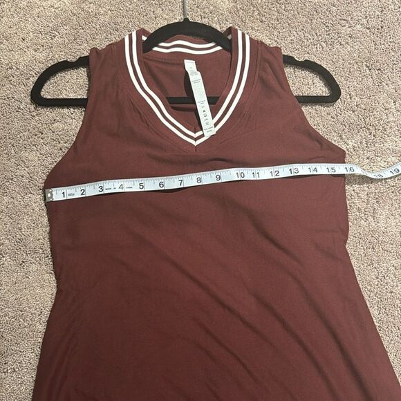 Rae Mode V Neck summer dress built in shelf bra! Size M - Picture 6 of 9